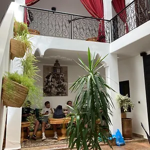  Bed & Breakfast Riad Dar Karam